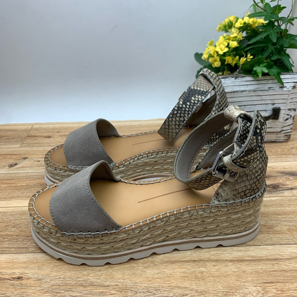 Dolce Vita
Larita Espadrille Platform Sandal - Picture 2 of 16